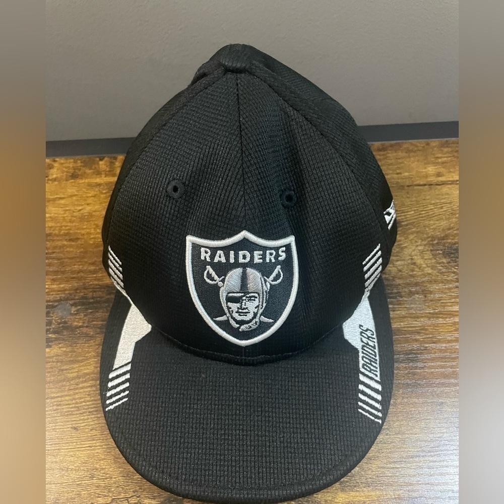 Black Raiders Cap size Youth
